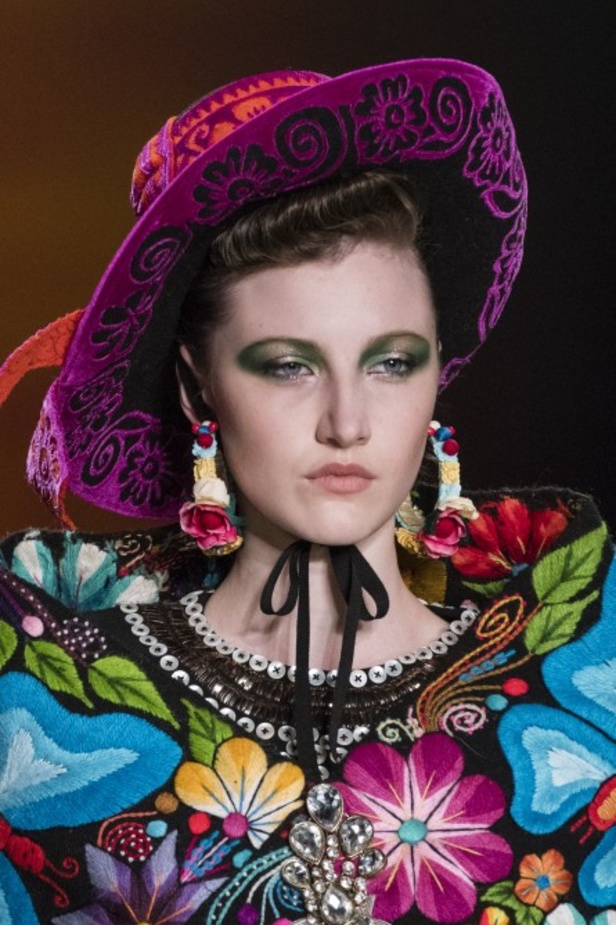 عرض أزياء Naeem Khan لخريف وشتاء ٢٠١٩ !