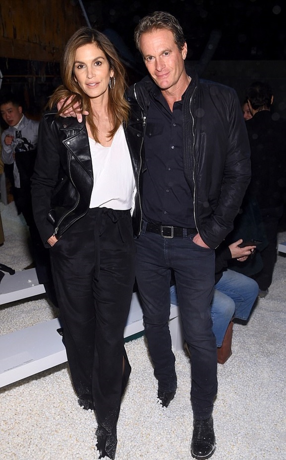 مجموعة "كالفين كلاين" لموسم خريف وشتاء 2018-2019