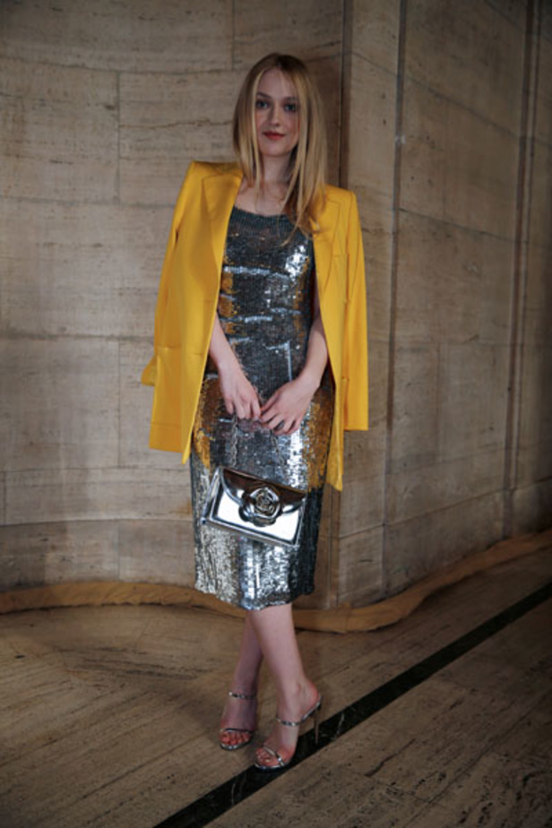 عرض أزياء اوسكار دي لارانتا لموسم خريف وشتاء 2018