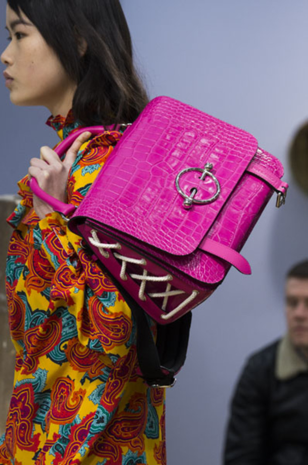 عرض أزياء J.W. ANDERSON لموسم خريف وشتاء2018