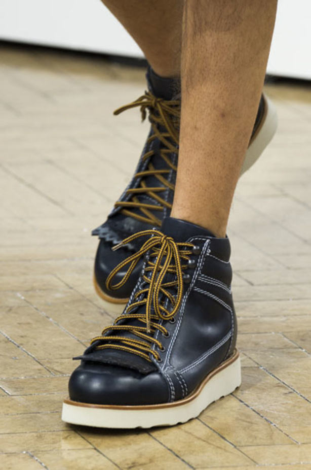 عرض أزياء J.W. ANDERSON لموسم خريف وشتاء2018