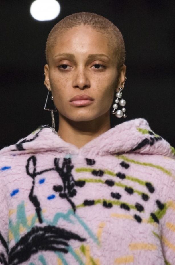 مجموعة بربري من أسبوع الموضة في لندن