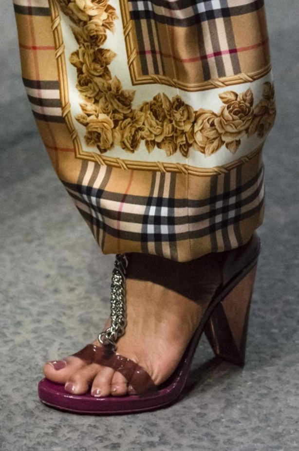 مجموعة بربري من أسبوع الموضة في لندن