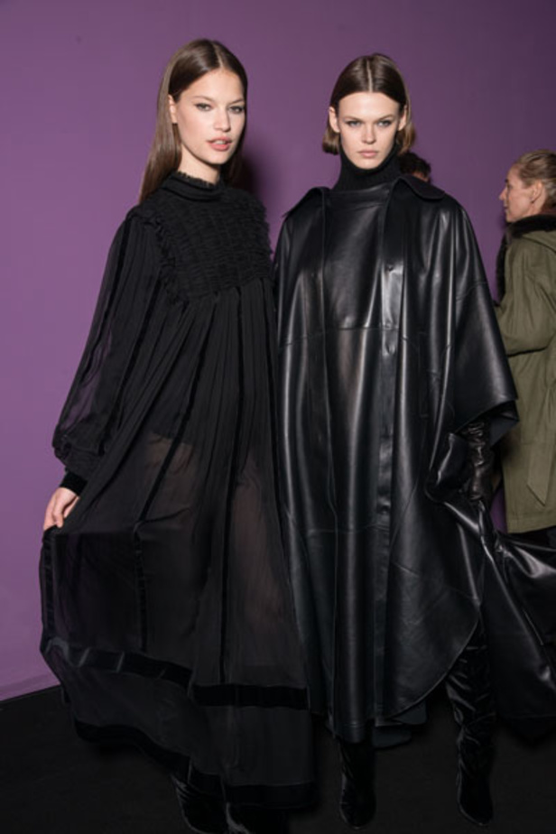 مجموعة Alberta Ferretti لخريف وشتاء ٢٠١٨ !