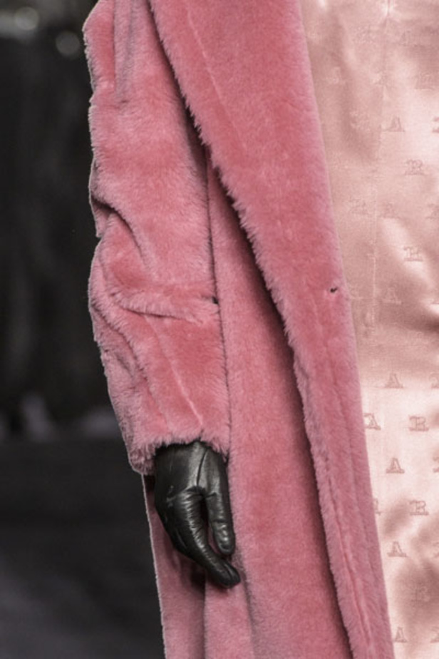 عرض أزياء Max Mara لخريف وشتاء 2018!