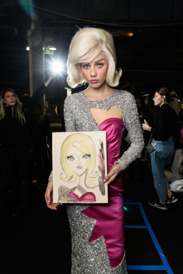 عرض ازياء موسكينو لخريف وشتاء 2018