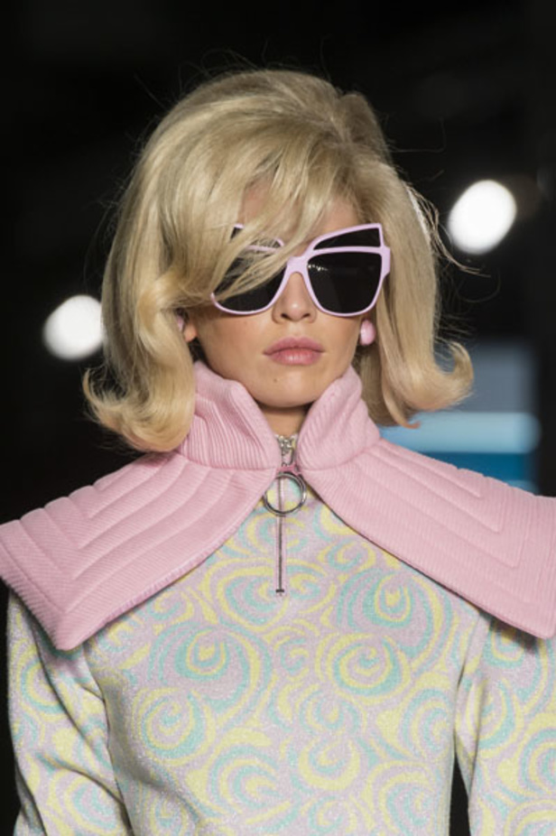 عرض ازياء موسكينو لخريف وشتاء 2018