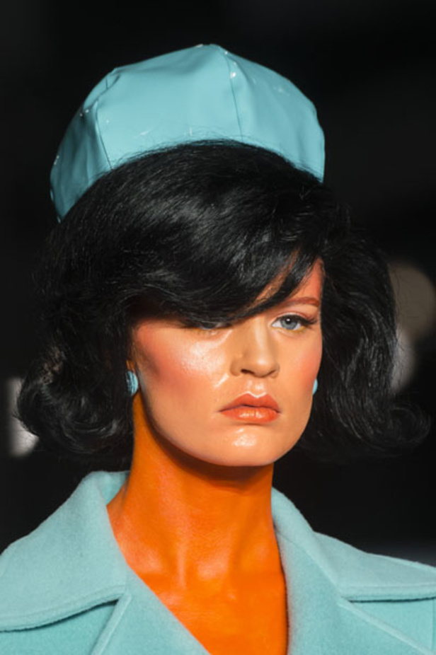 عرض ازياء موسكينو لخريف وشتاء 2018