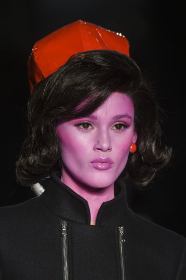 عرض ازياء موسكينو لخريف وشتاء 2018