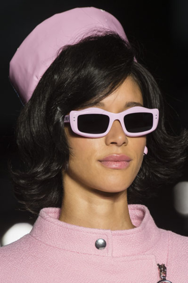 عرض ازياء موسكينو لخريف وشتاء 2018