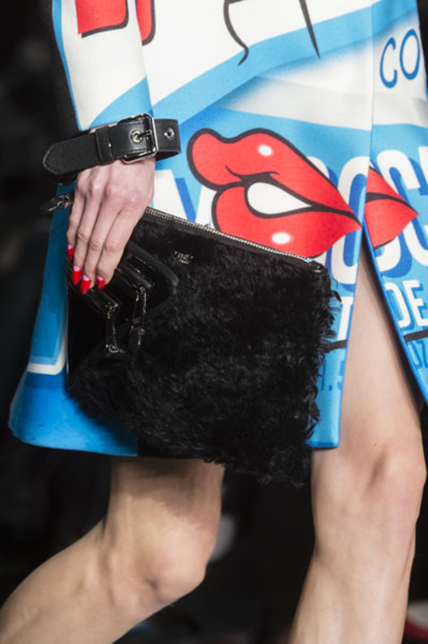 عرض ازياء موسكينو لخريف وشتاء 2018