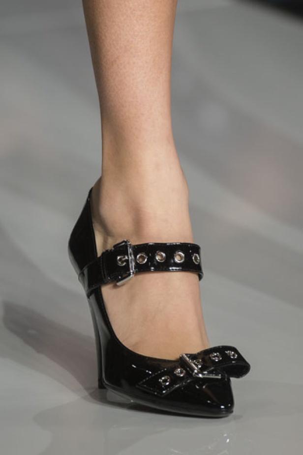 عرض ازياء موسكينو لخريف وشتاء 2018