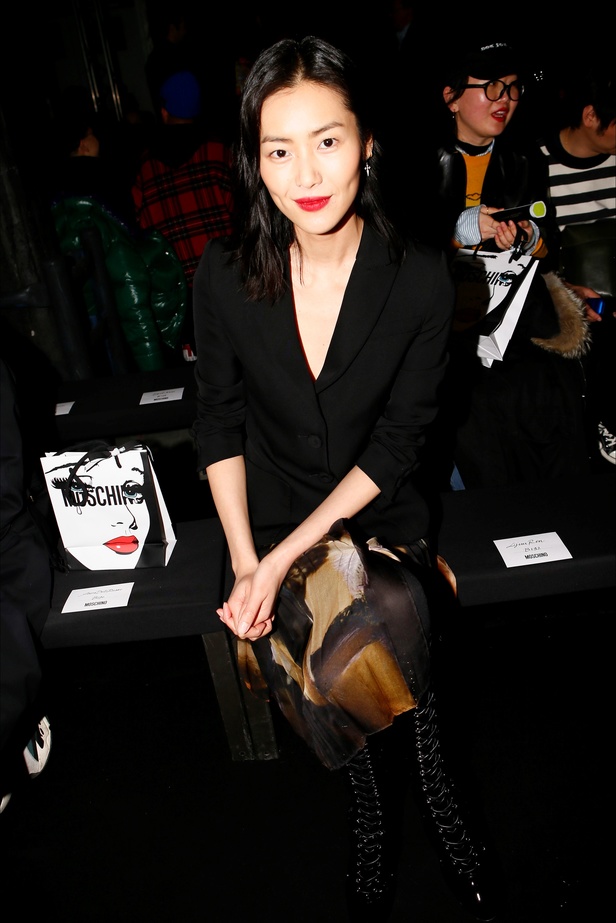 عرض ازياء موسكينو لخريف وشتاء 2018