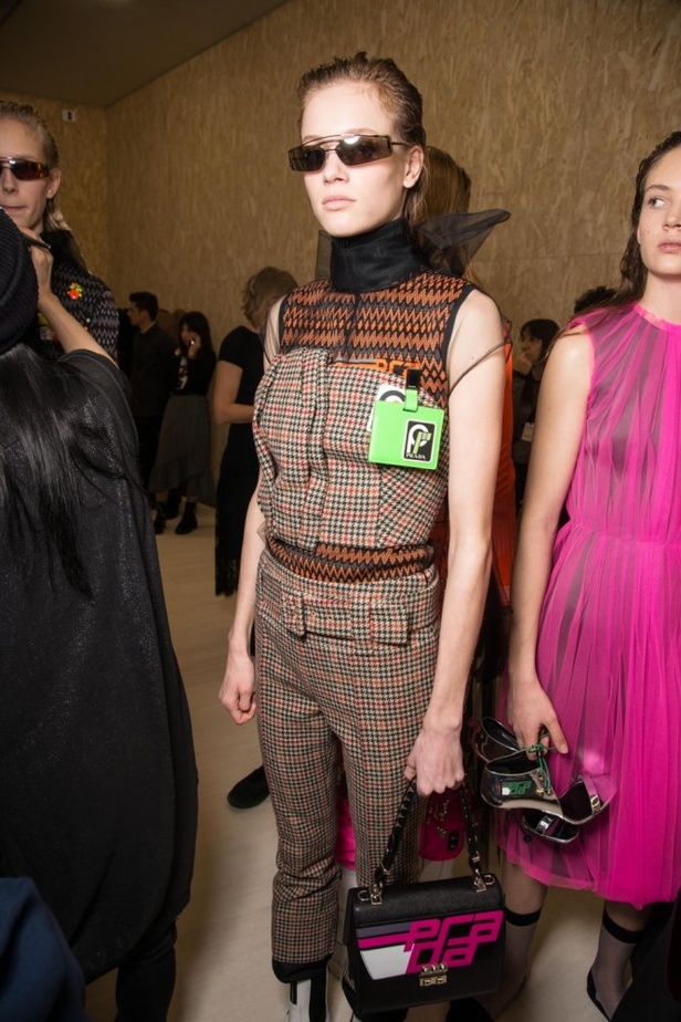 عرض ازياء برادا لخريف وشتاء 2018