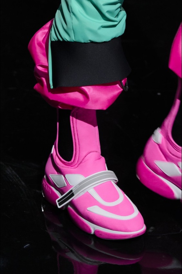 عرض ازياء برادا لخريف وشتاء 2018