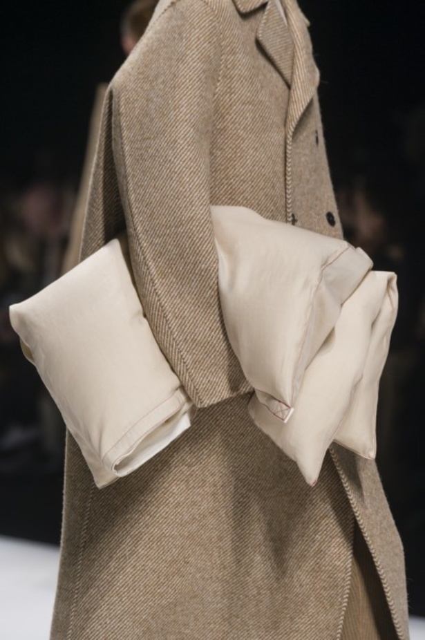 عرض أزياء Jil Sander  لموسمي خريف وشتاء 2018!