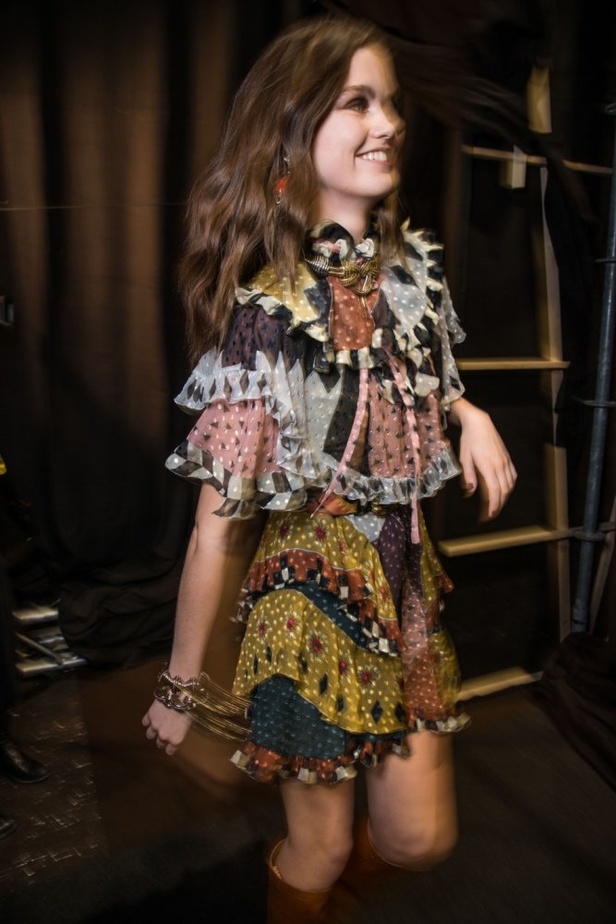 عرض ازياء ايترو لخريف وشتاء 2018