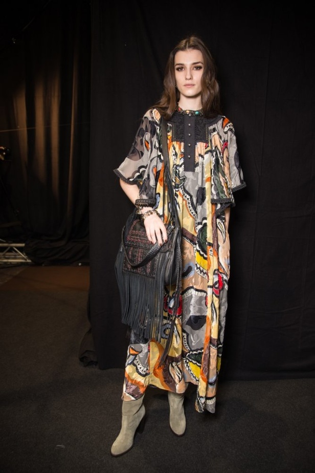 عرض ازياء ايترو لخريف وشتاء 2018