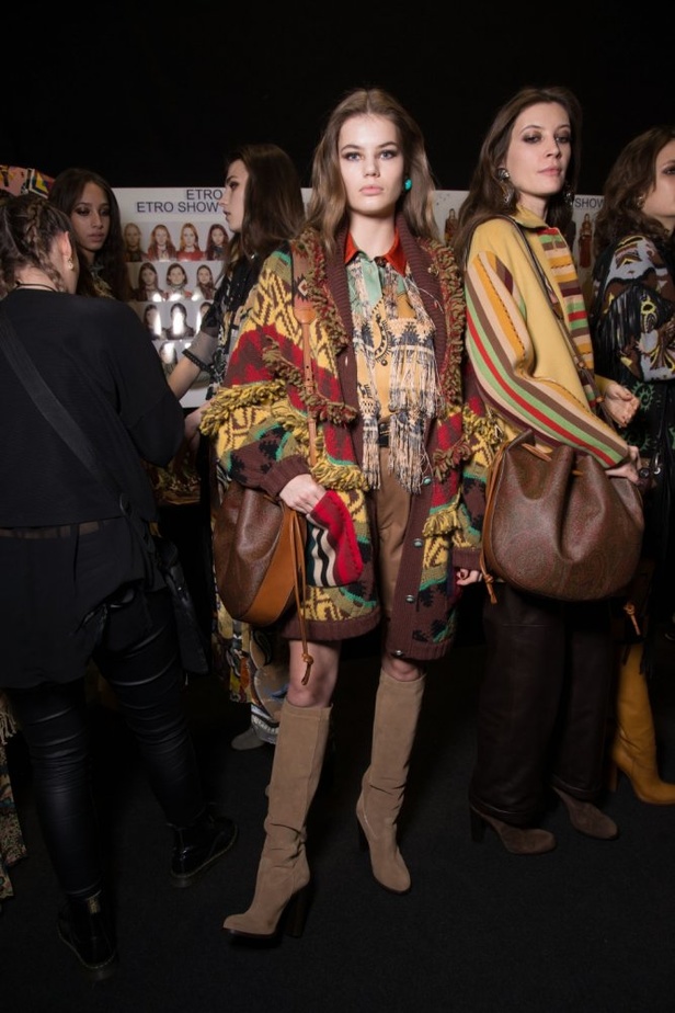 عرض ازياء ايترو لخريف وشتاء 2018