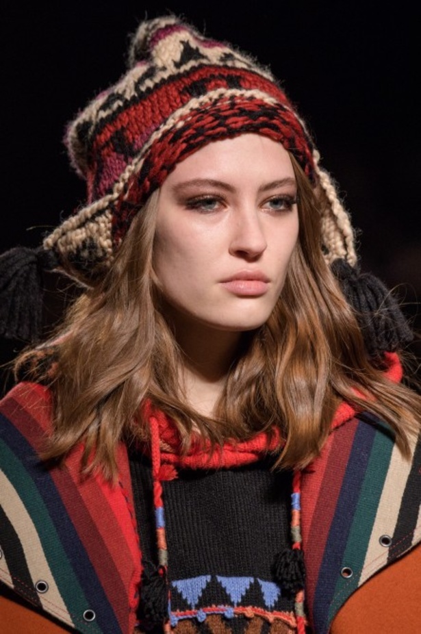 عرض ازياء ايترو لخريف وشتاء 2018