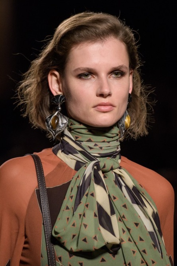 عرض ازياء ايترو لخريف وشتاء 2018