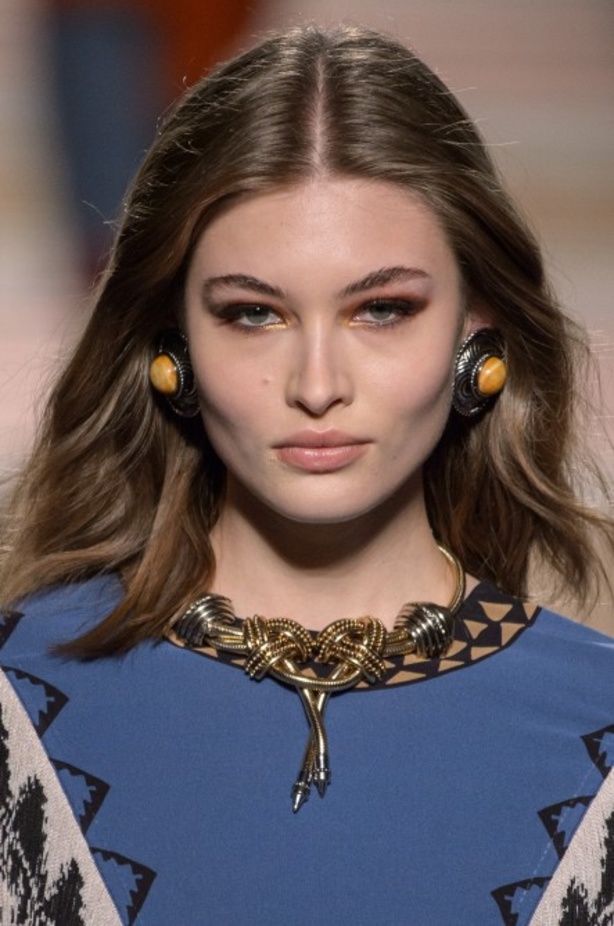 عرض ازياء ايترو لخريف وشتاء 2018