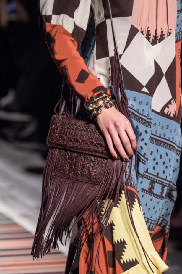 عرض ازياء ايترو لخريف وشتاء 2018