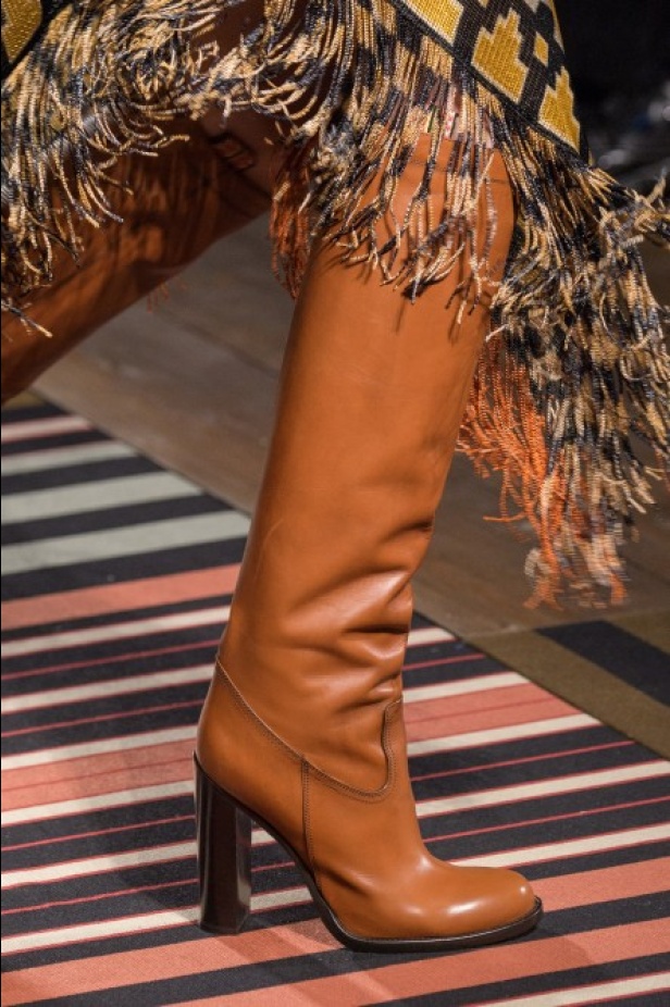 عرض ازياء ايترو لخريف وشتاء 2018