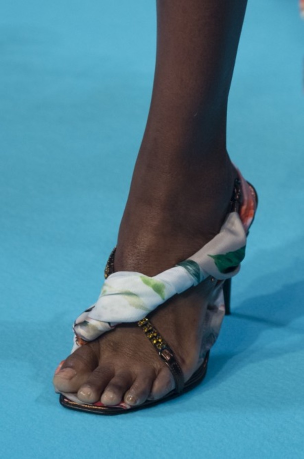 عرض أزياء Off White لخريف وشتاء ٢٠١٨ !