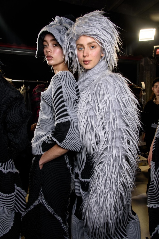  مجموعة Issey Miyake لخريف و شتاء 2018