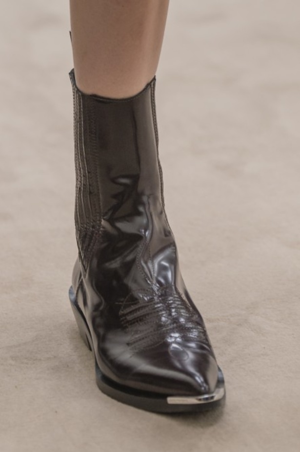 عرض ازياء باكو رابان لخريف وشتاء 2018