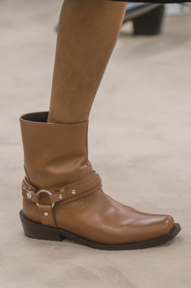 عرض ازياء باكو رابان لخريف وشتاء 2018