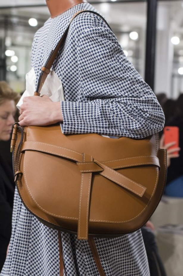 عرض ازياء لويفي لخريف وشتاء 2018