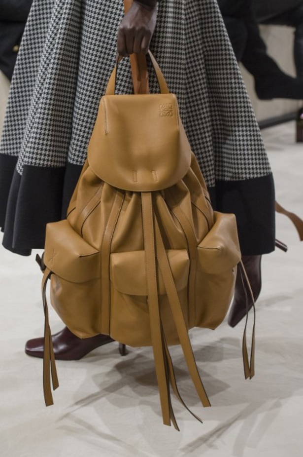 عرض ازياء لويفي لخريف وشتاء 2018