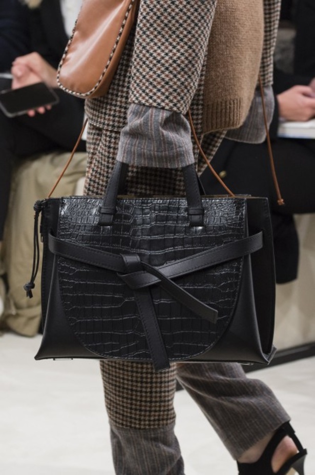 عرض ازياء لويفي لخريف وشتاء 2018