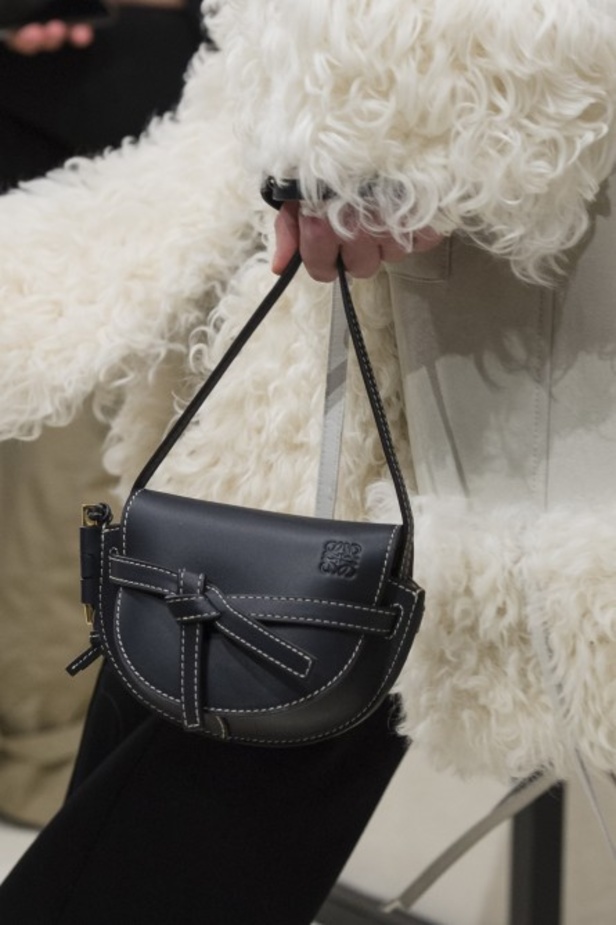 عرض ازياء لويفي لخريف وشتاء 2018