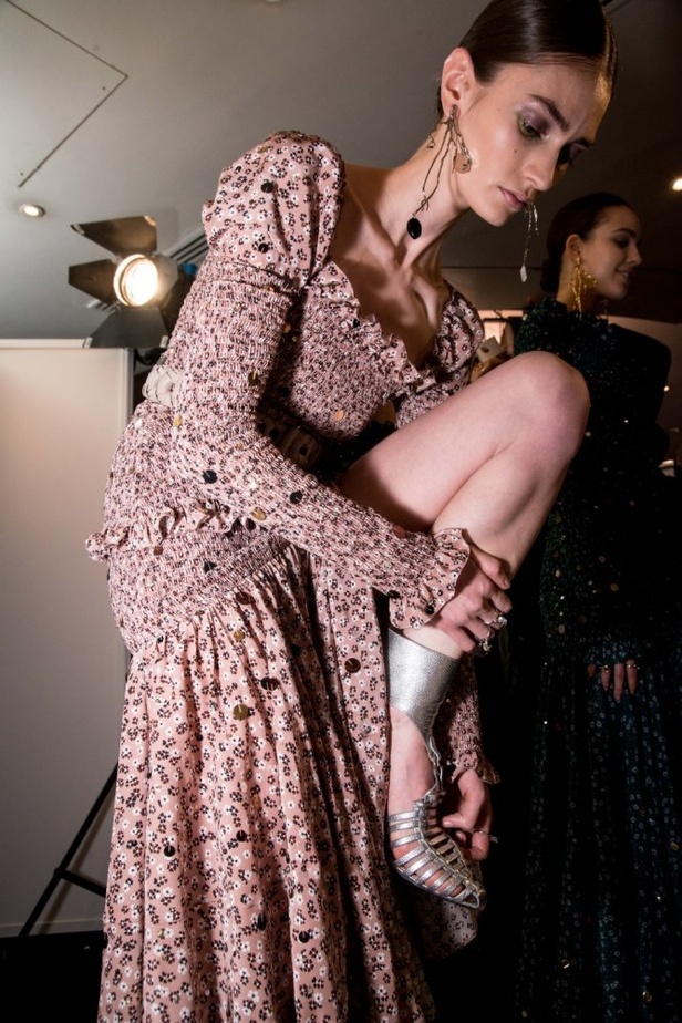 عرض ازياء ألتوزارا لخريف وشتاء 2018