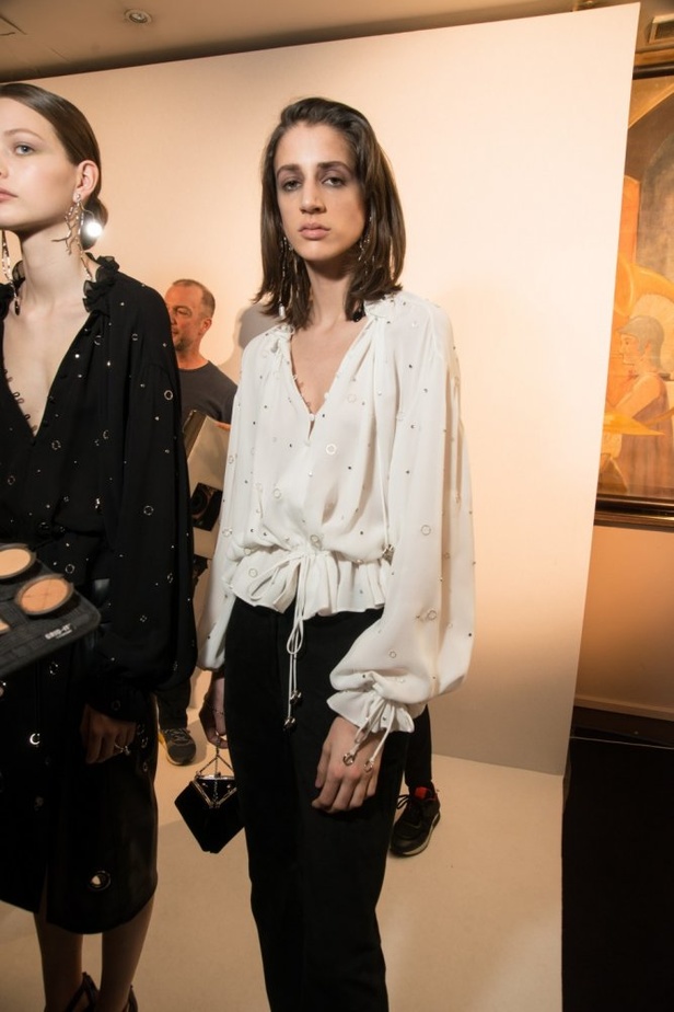 عرض ازياء ألتوزارا لخريف وشتاء 2018