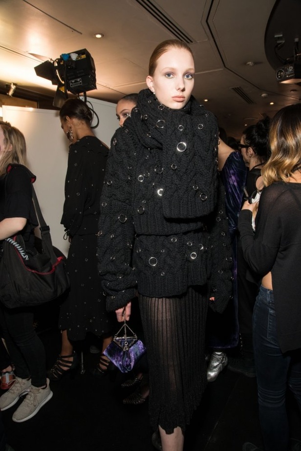 عرض ازياء ألتوزارا لخريف وشتاء 2018