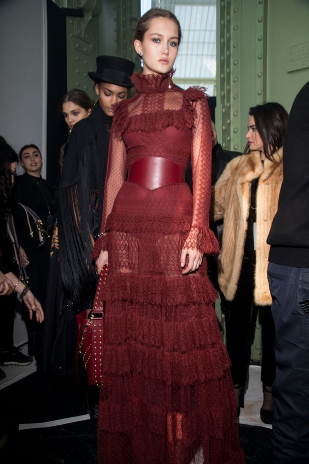 مجموعة ايلي صعب لخريف و شتاء 2018