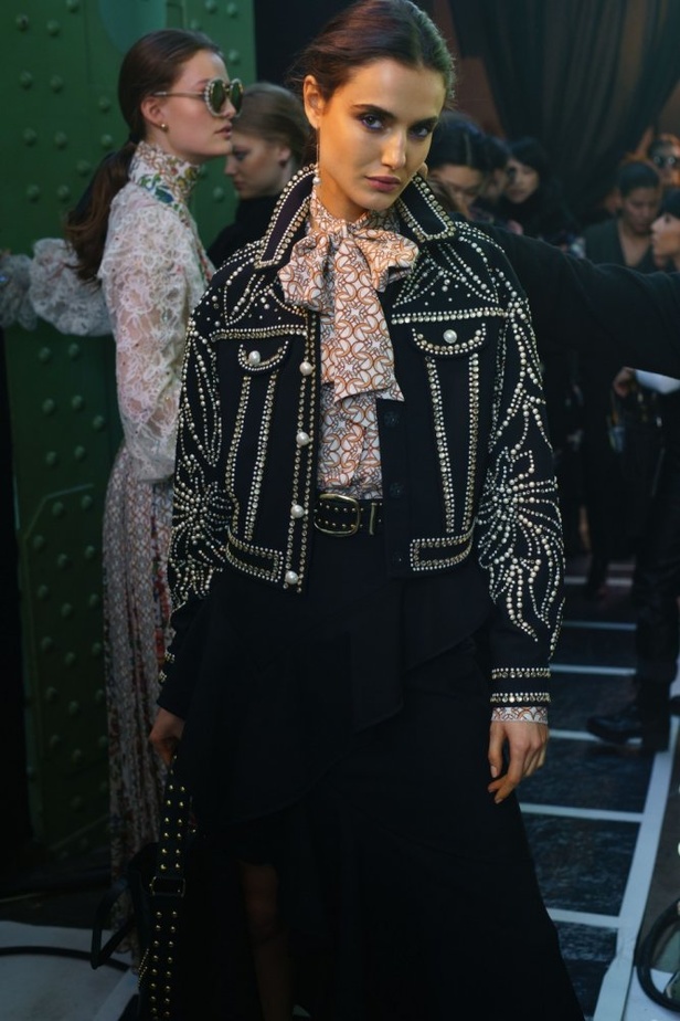 مجموعة ايلي صعب لخريف و شتاء 2018