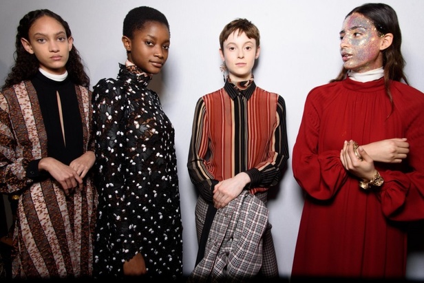 عرض ازياء جيامباتيستا فالي لموسم خريف وشتاء 2018