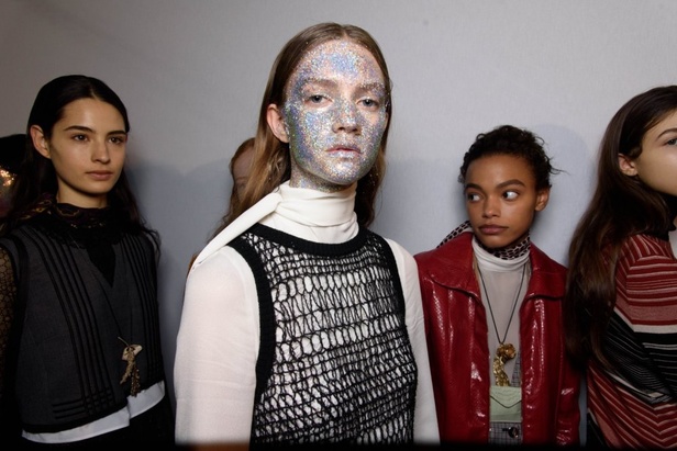 عرض ازياء جيامباتيستا فالي لموسم خريف وشتاء 2018