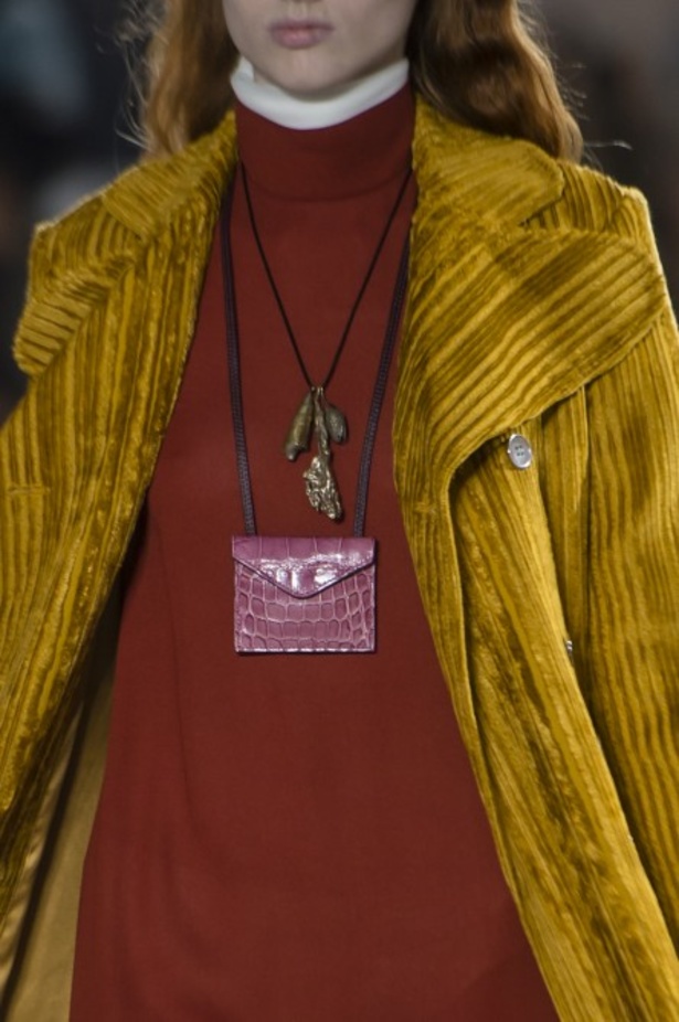 عرض ازياء جيامباتيستا فالي لموسم خريف وشتاء 2018