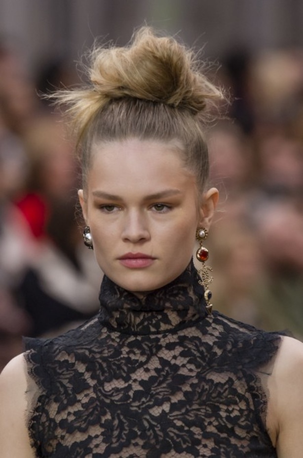 مجموعة شانيل لخريف 2018 تنقلنا الى أحضان الطبيعة الخلابة