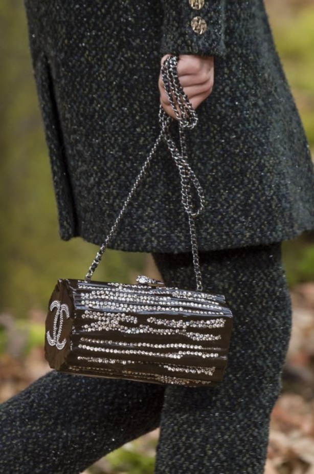 مجموعة شانيل لخريف 2018 تنقلنا الى أحضان الطبيعة الخلابة