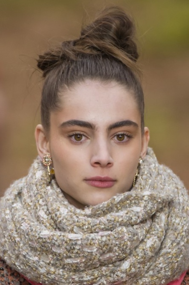 مجموعة شانيل لخريف 2018 تنقلنا الى أحضان الطبيعة الخلابة