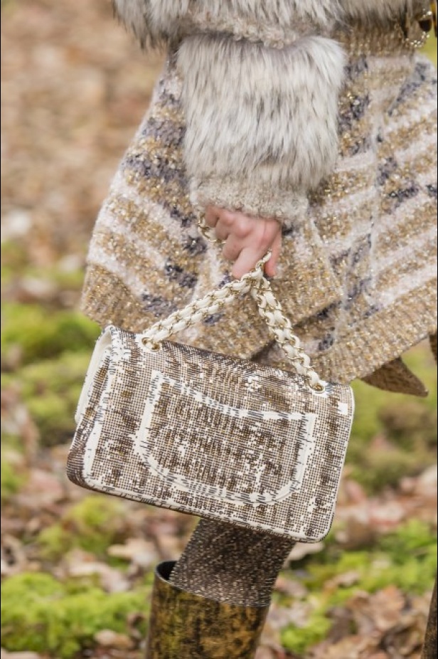 مجموعة شانيل لخريف 2018 تنقلنا الى أحضان الطبيعة الخلابة