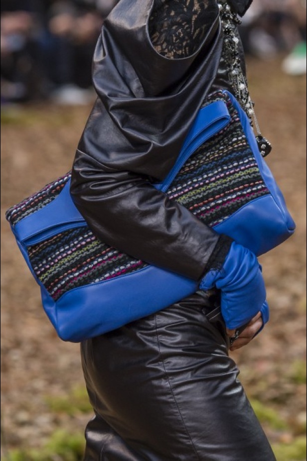 مجموعة شانيل لخريف 2018 تنقلنا الى أحضان الطبيعة الخلابة