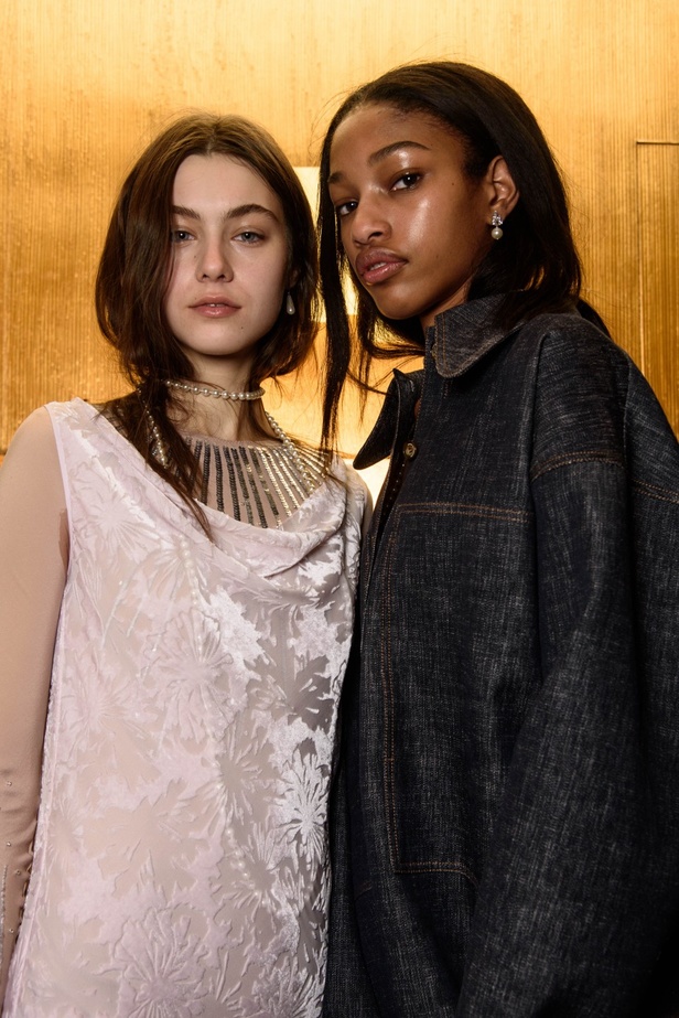 مجموعة “جون غاليانو” لموسم خريف وشتاء 2018-2019